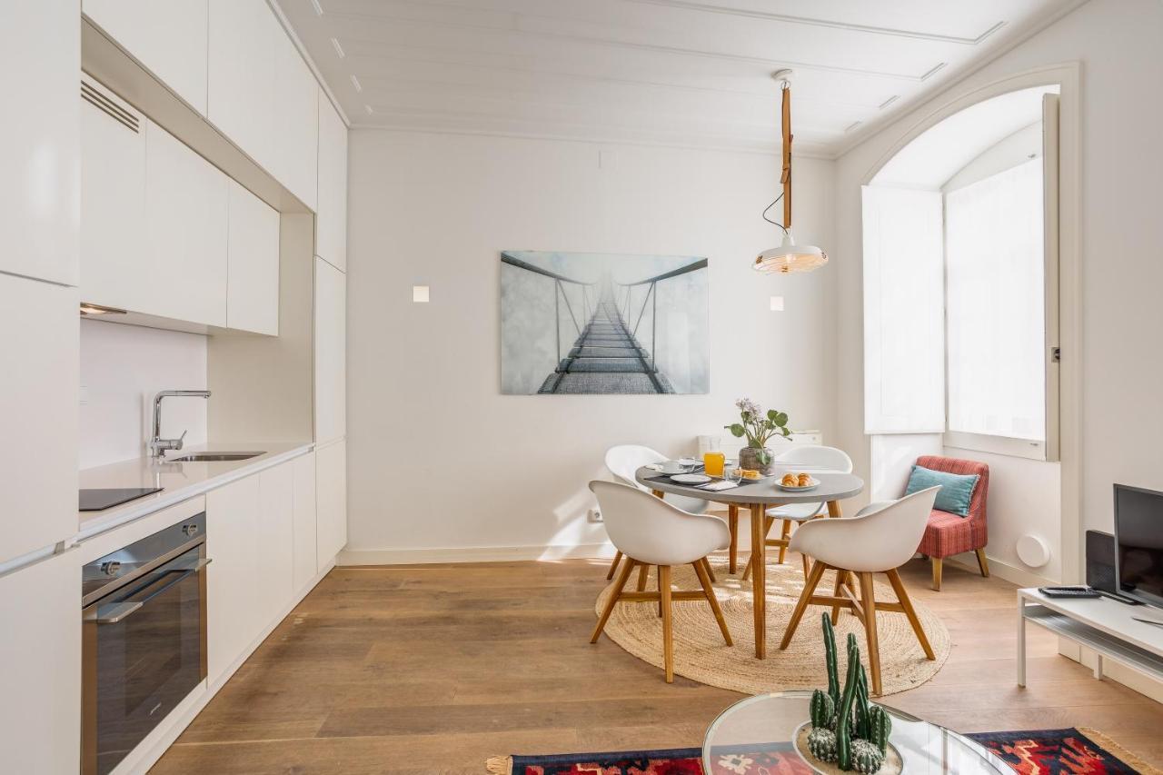 Chic Tailor Made Flat In Chiado Appartement Lissabon Buitenkant foto