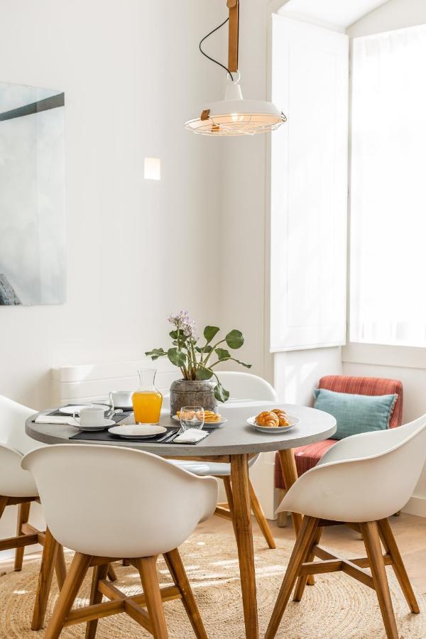 Chic Tailor Made Flat In Chiado Appartement Lissabon Buitenkant foto