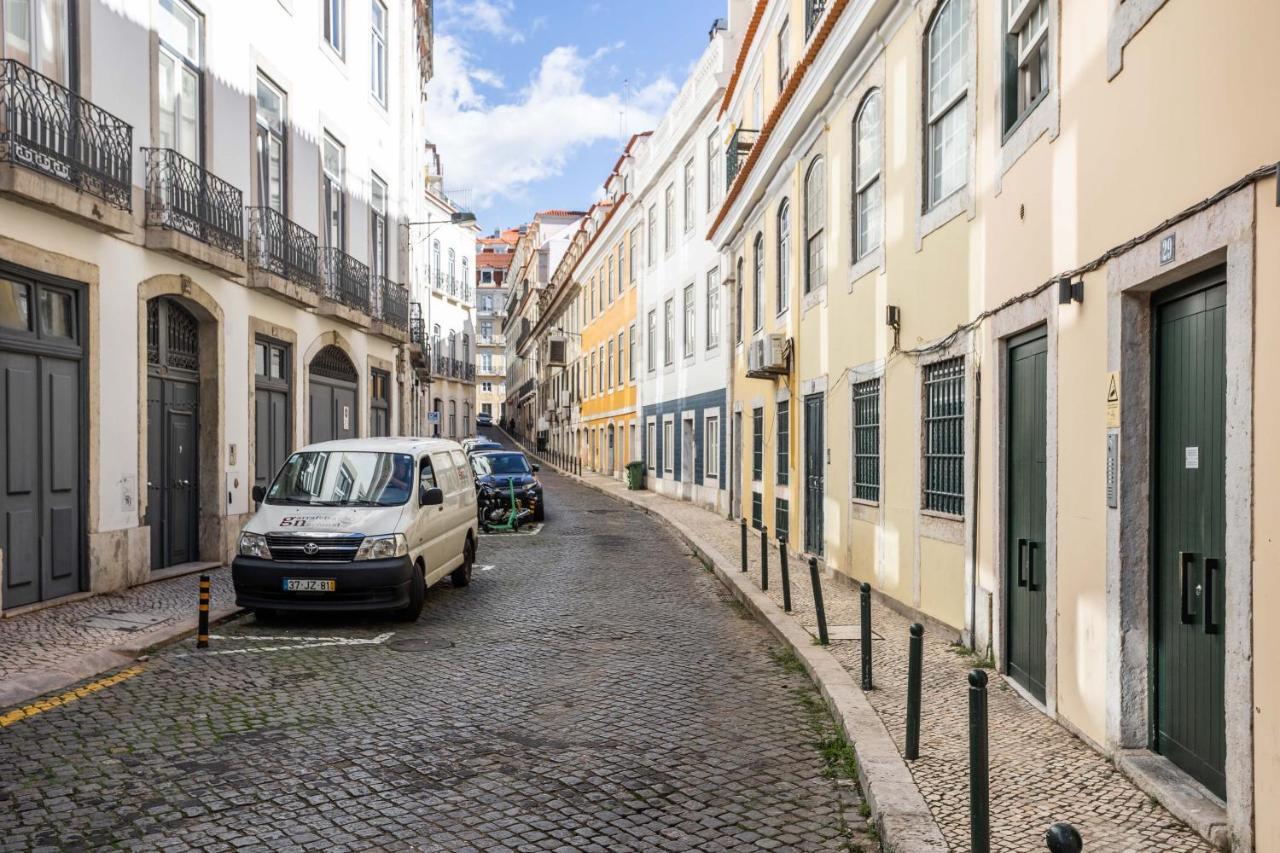 Chic Tailor Made Flat In Chiado Appartement Lissabon Buitenkant foto
