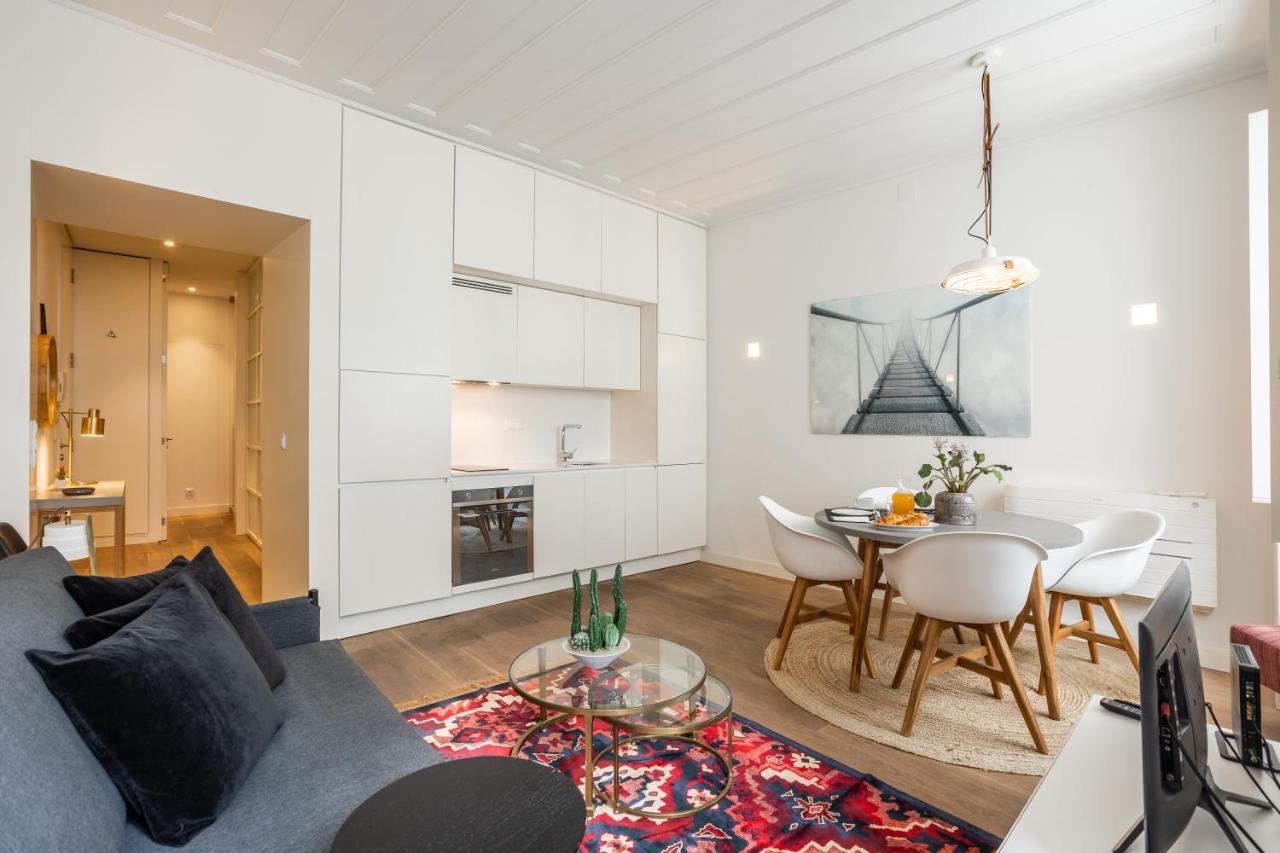 Chic Tailor Made Flat In Chiado Appartement Lissabon Buitenkant foto